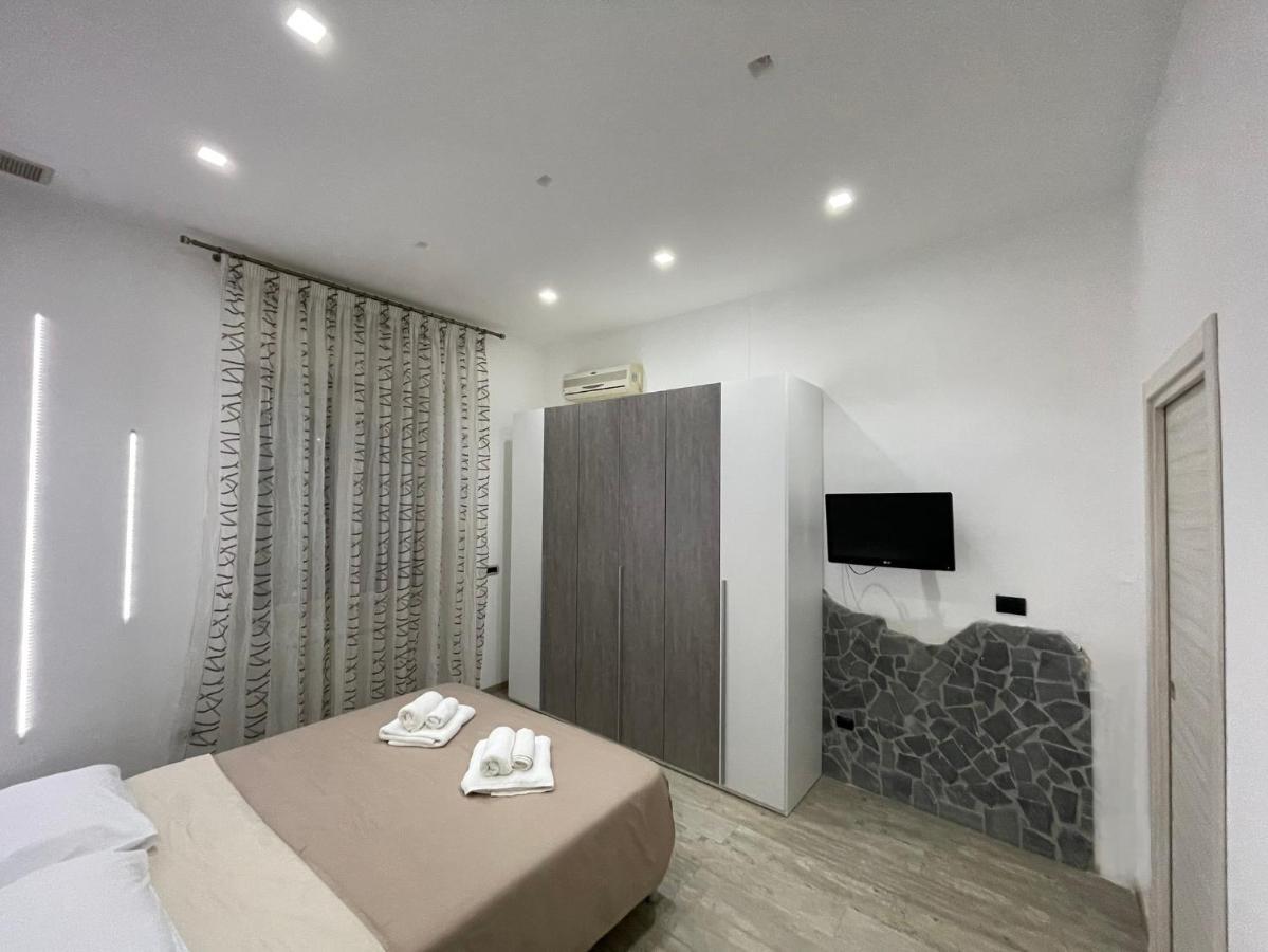 B&B Airport Serenity Suites Napoli Bagian luar foto